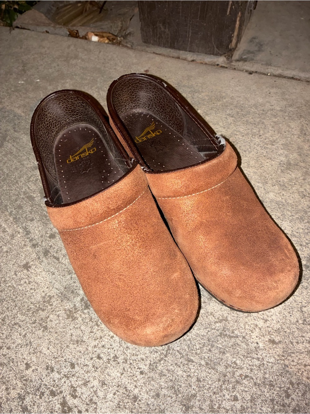 Dansko professional suede Women’s Clogs